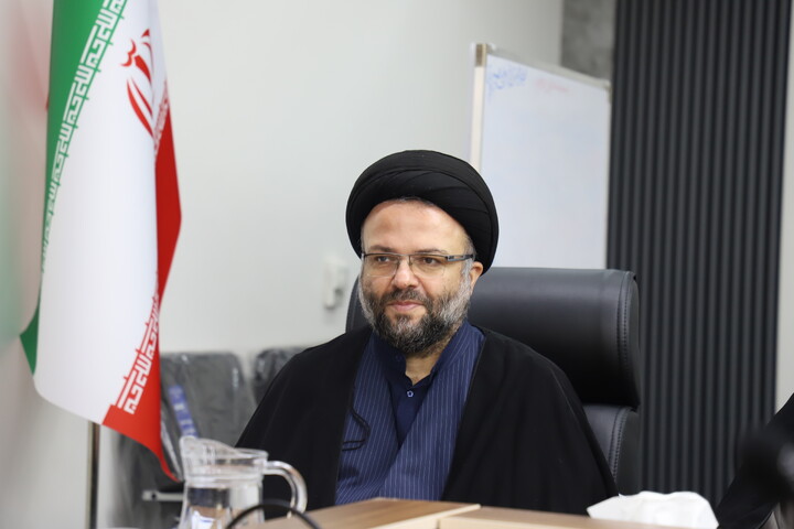 تصاویر/ نشست بررسی فرصت‌های تعامل بین‌المللی در اقلیم کردستان در نشست روحانیون شاخص کردستان با معاون بین الملل حوزه‌های علمیه