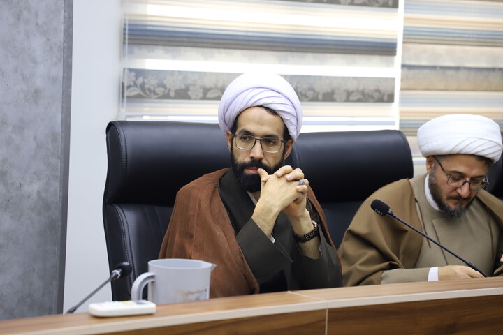 تصاویر/ نشست بررسی فرصت‌های تعامل بین‌المللی در اقلیم کردستان در نشست روحانیون شاخص کردستان با معاون بین الملل حوزه‌های علمیه