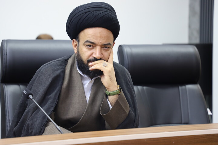 تصاویر/ نشست بررسی فرصت‌های تعامل بین‌المللی در اقلیم کردستان در نشست روحانیون شاخص کردستان با معاون بین الملل حوزه‌های علمیه