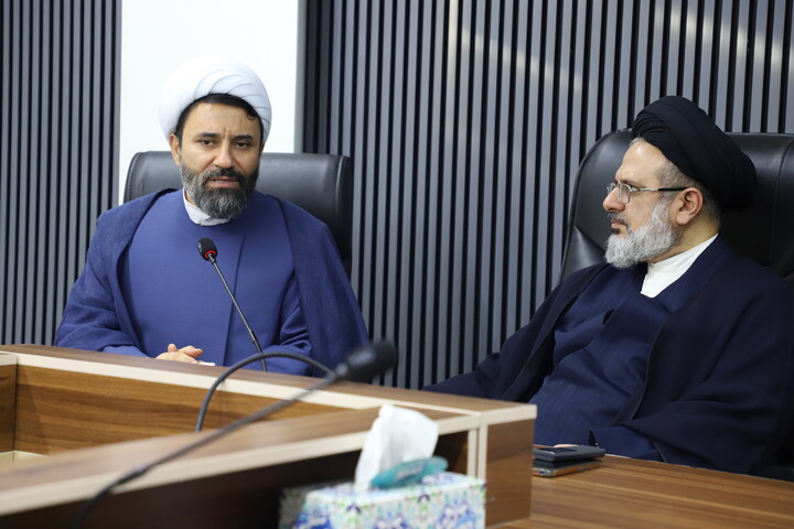 تصاویر/ نشست بررسی فرصت‌های تعامل بین‌المللی در اقلیم کردستان در نشست روحانیون شاخص کردستان با معاون بین الملل حوزه‌های علمیه