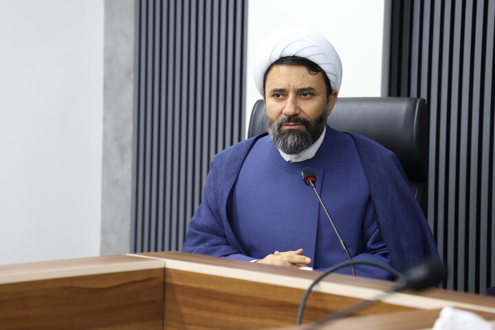 تصاویر/ نشست بررسی فرصت‌های تعامل بین‌المللی در اقلیم کردستان در نشست روحانیون شاخص کردستان با معاون بین الملل حوزه‌های علمیه