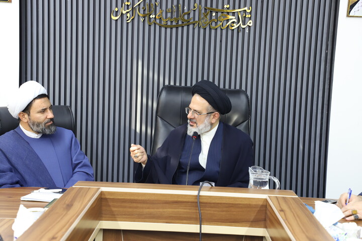 تصاویر/ نشست بررسی فرصت‌های تعامل بین‌المللی در اقلیم کردستان در نشست روحانیون شاخص کردستان با معاون بین الملل حوزه‌های علمیه