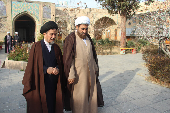 تصاویر / حضور  نماینده ولی فقیه در کشور بنگلادش در مدرسه علمیه شیخ الاسلام قزوین