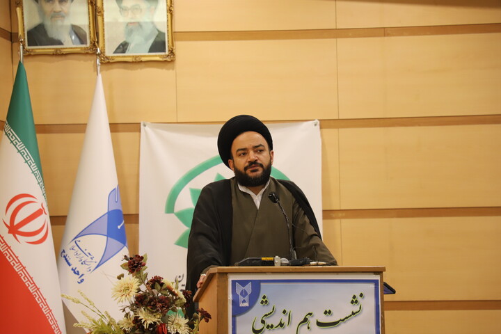 تصاویر/ برگزاری نشست هم‌اندیشی نخبگان حوزه و دانشگاه کردستان با محوریت دیپلماسی علمی