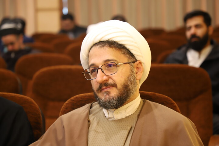 تصاویر/ برگزاری نشست هم‌اندیشی نخبگان حوزه و دانشگاه کردستان با محوریت دیپلماسی علمی