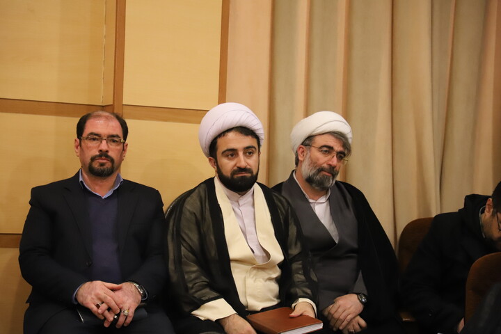 تصاویر/ برگزاری نشست هم‌اندیشی نخبگان حوزه و دانشگاه کردستان با محوریت دیپلماسی علمی