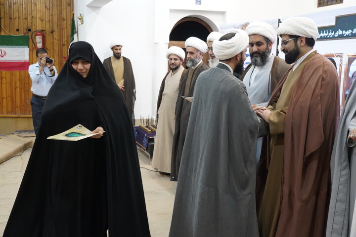 تصاویر/ آیین تجلیل از چهره‌های برتر تبلیغی بوشهر