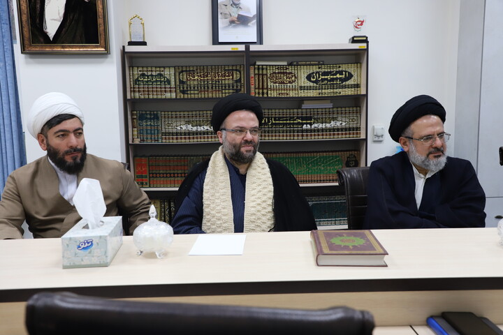 تصاویر/ دیدار مدیر و معاونین حوزه علمیه کردستان با معاون بین‌الملل حوزه‌های علمیه کشور