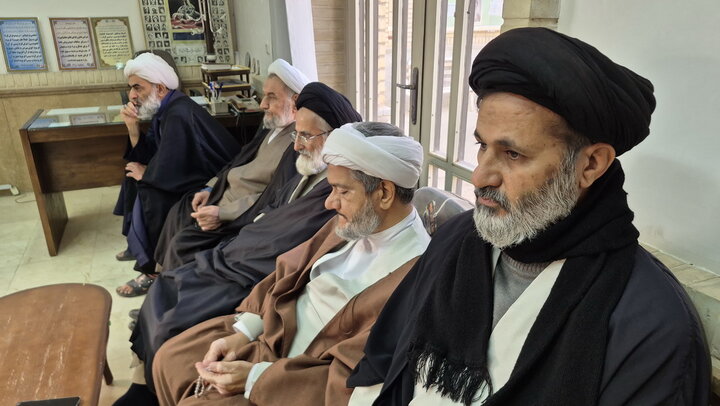 تصاویر/ نشست اساتید مدرسه علمیه آیت‌الله یثربی(ره) کاشان