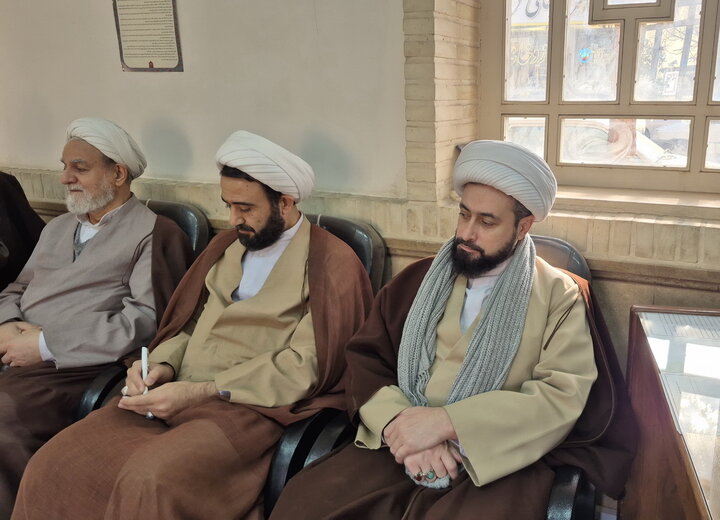 تصاویر/ نشست اساتید مدرسه علمیه آیت‌الله یثربی(ره) کاشان