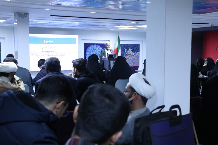 تصاویر/دوره توانمندسازی مجریان و مربیان اعتکاف در اراک