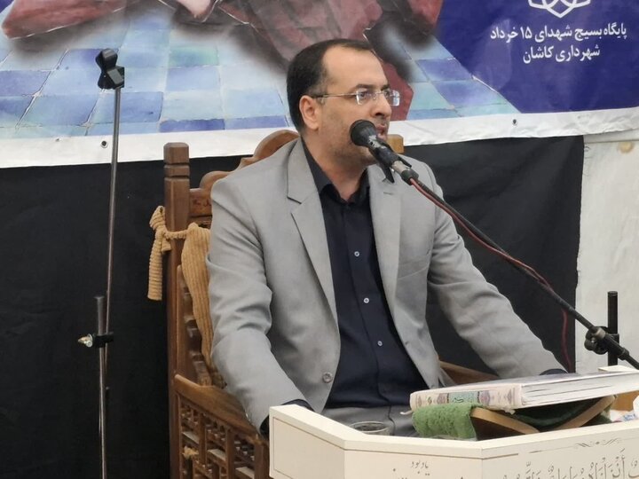 تصاویر/ محفل انس با قرآن به مناسبت شهادت امام هادی (ع) درکاشان