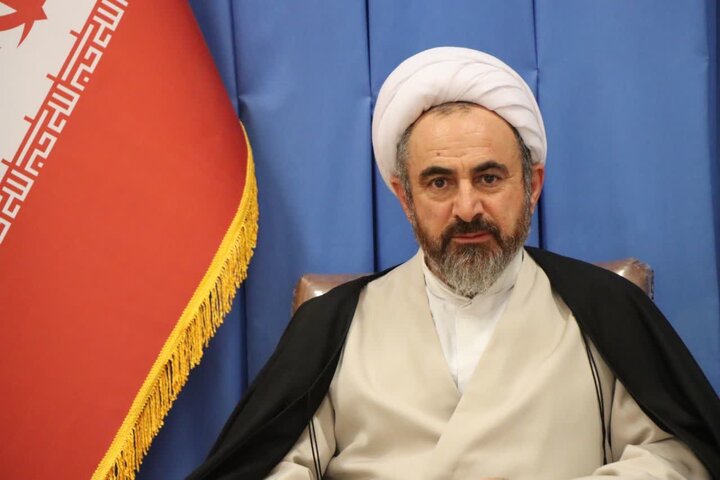 تصاویر/ دیدار مدیرکل امور اقتصادی و دارایی استان ایلام با امام جمعه ایلام