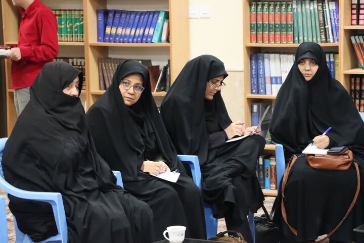 تصاویر/ جلسه هم اندیشی متولیان اعتکاف ماه رجب شهرستان بافق