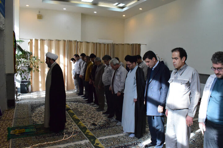 تصاویر/محفل انس با قرآن به مناسبت دومین سالگرد شهید گمنام در شهرستان بیجار