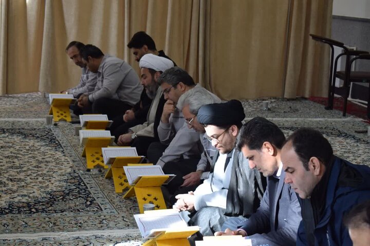 تصاویر/محفل انس با قرآن به مناسبت دومین سالگرد شهید گمنام در شهرستان بیجار