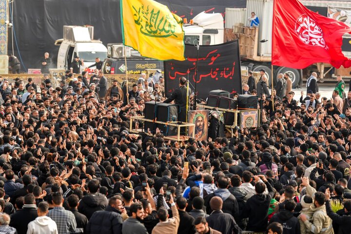 سامراء المقدسة تحتضن مواكب العزاء في ذكرى شهادة الإمام الهادي (عليه السلام)