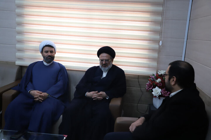تصاویر/ دیدار حجت‌ الاسلام‌ والمسلمین حسینی کوهساری با مدیرکل اداره فرهنگ و ارشاد اسلامی کردستان