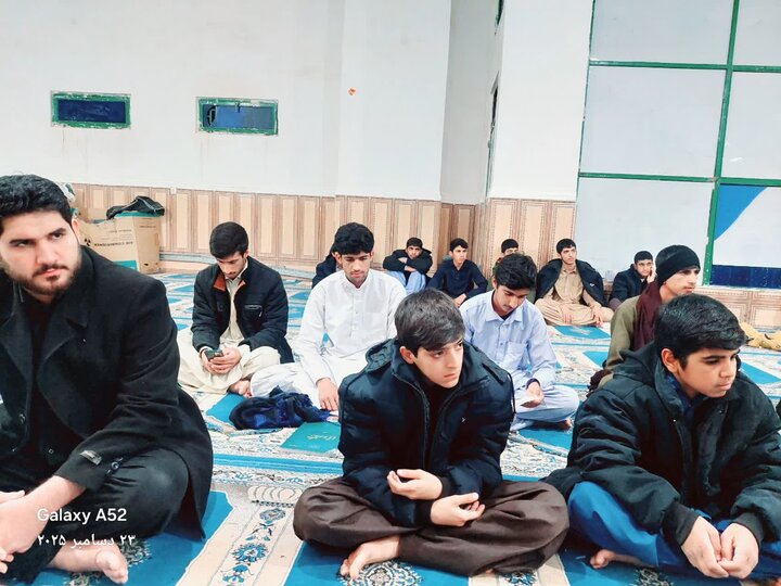 مراسم سوگواری سالروز شهادت امام هادی(ع) با حضور اساتید و طلاب در حوزه علمیه پیامبر اعظم(ص).