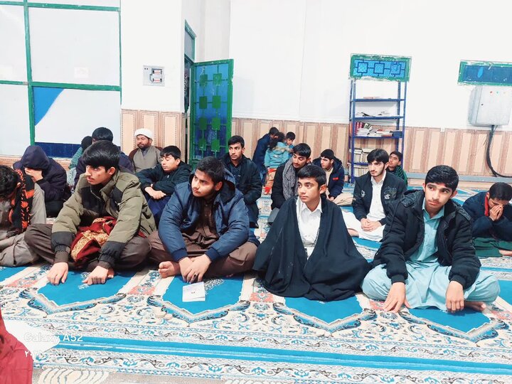 مراسم سوگواری سالروز شهادت امام هادی(ع) با حضور اساتید و طلاب در حوزه علمیه پیامبر اعظم(ص).