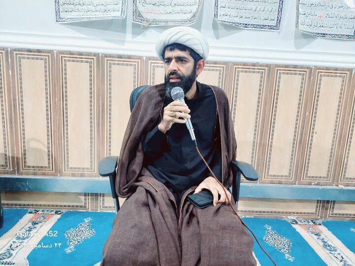 مراسم سوگواری سالروز شهادت امام هادی(ع) با حضور اساتید و طلاب در حوزه علمیه پیامبر اعظم(ص).