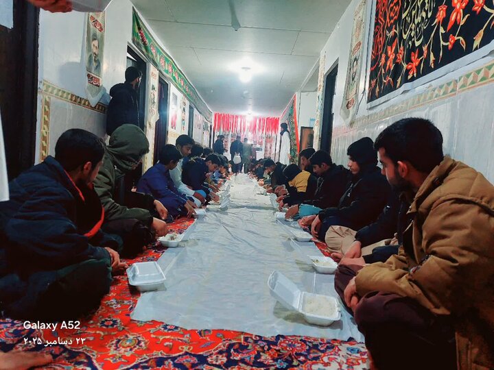 مراسم سوگواری سالروز شهادت امام هادی(ع) با حضور اساتید و طلاب در حوزه علمیه پیامبر اعظم(ص).