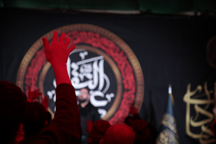 تصاویر/ آیین سوگواری شهادت امام هادی(ع)در جوار برادرش حضرت موسی مبرقع(ع)قم