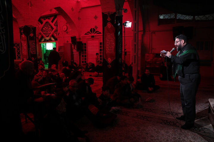 تصاویر/ آیین سوگواری شهادت امام هادی(ع)در جوار برادرش حضرت موسی مبرقع(ع)قم