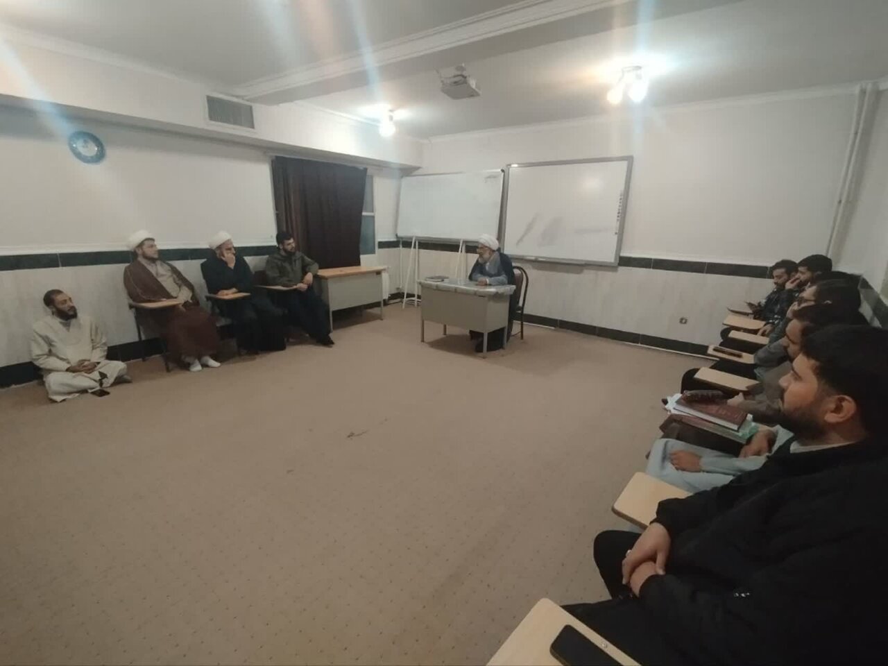 علم توأم با اخلاق کلید اثرگذاری در تبلیغ دین است+عکس