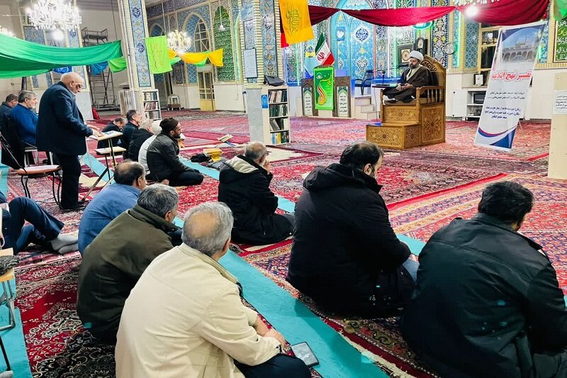 تفسیر سه توصیه اخلاقی امام علی(ع) در جمع مومنین نمازگزار کنگاوری