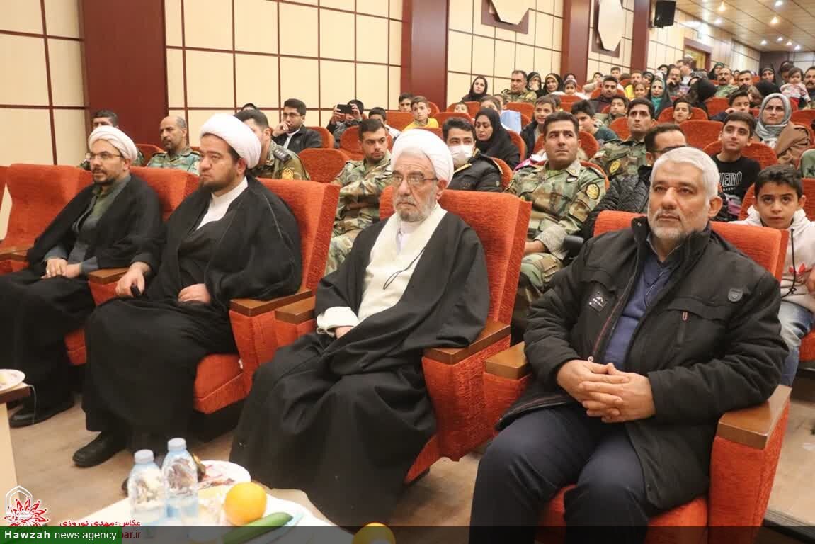 برپا داشتن نماز، نخستین ثمره و نشانه حکومت صالحان است