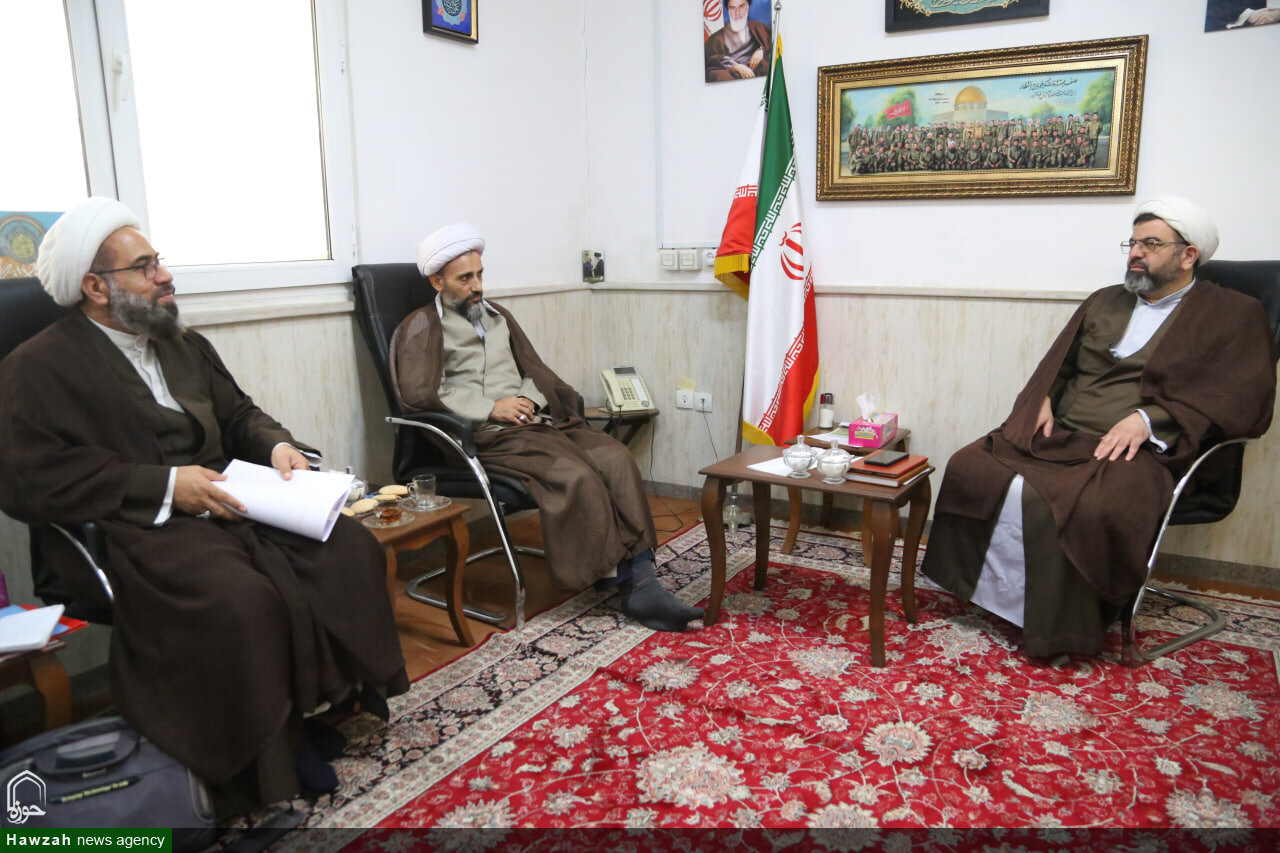 تصاویر/دیدار امام جمعه شهرستان امیدیه با مدیر حوزه علمیه خوزستان