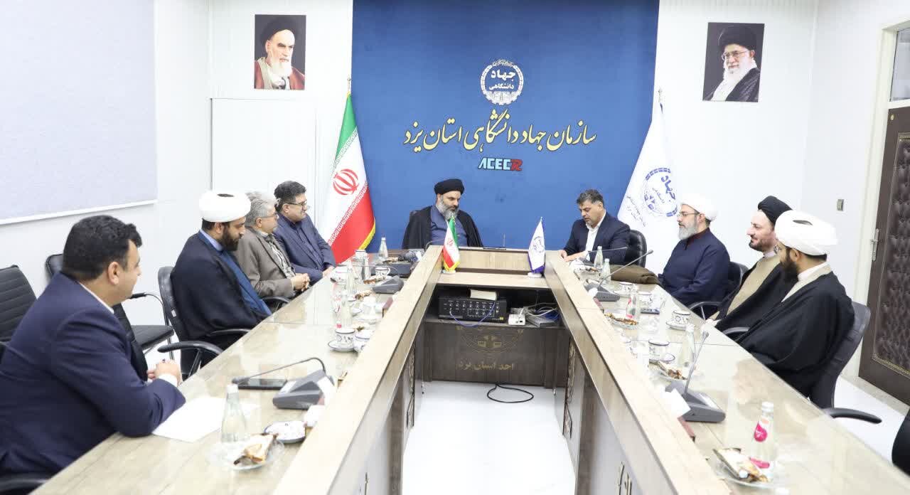 تصاویر/ تفاهم‌نامه همکاری مدیریت حوزه علمیه و سازمان جهاد دانشگاهی استان یزد، امضاء شد