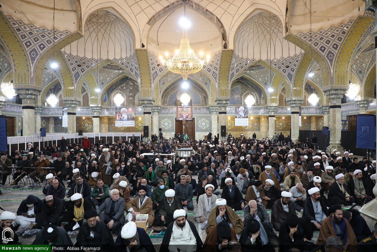 صور/ مراسم الذكرى السنوية الرابعة لرحيل آية الله العظمى صافي الكُلبايكاني