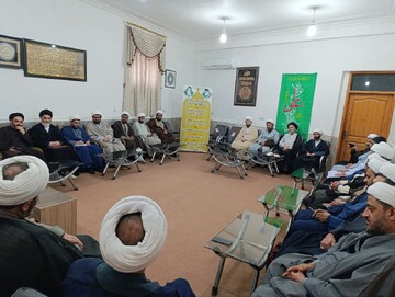 تصاویر/دوره تکمیلی دانش افزایی ولایت فقیه اساتید مدارس علمیه در چابهار