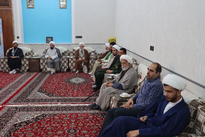 تصاویر/ مسئول بسیج اساتید، طلاب و روحانیون شهرستان اشکذر معرفی شد