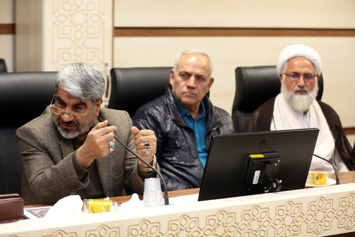 تصاویر/ نشست ستاد راهبری ورزش حوزه‌های علمیه با رئیس فدراسیون فوتبال