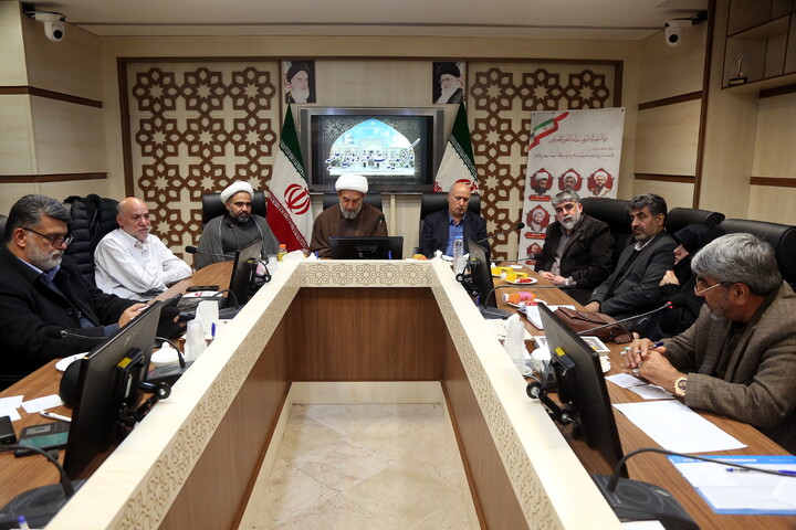 تصاویر/ نشست ستاد راهبری ورزش حوزه‌های علمیه با رئیس فدراسیون فوتبال