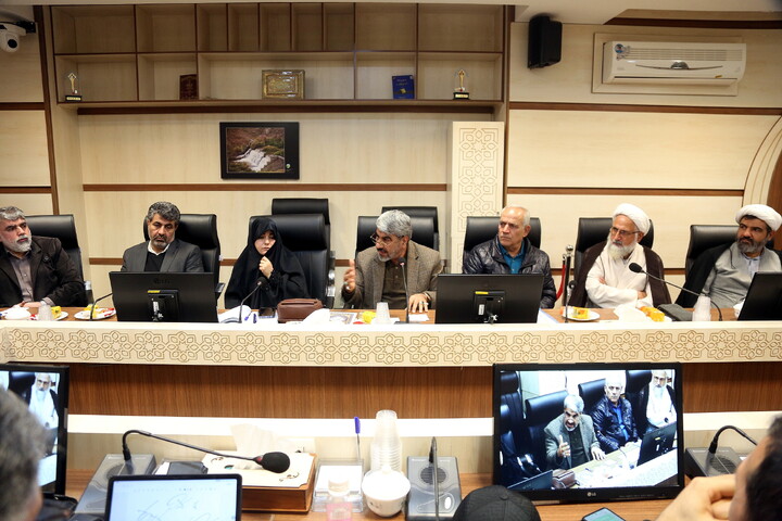تصاویر/ نشست ستاد راهبری ورزش حوزه‌های علمیه با رئیس فدراسیون فوتبال