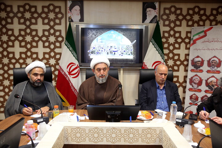 تصاویر/ نشست ستاد راهبری ورزش حوزه‌های علمیه با رئیس فدراسیون فوتبال