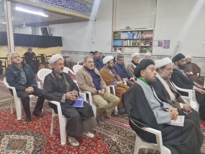 تصاویر/ سوگواری شهادت حضرت امام هادی (ع ) از طرف نماینده ولی فقیه در کاشان