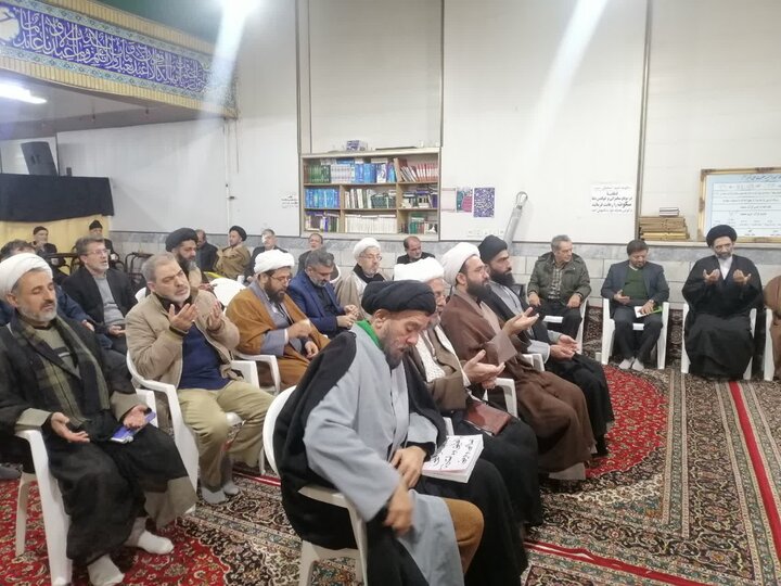 تصاویر/ سوگواری شهادت حضرت امام هادی (ع ) از طرف نماینده ولی فقیه در کاشان