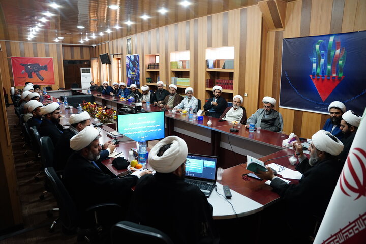 جلسه معاون فرهنگی و راهبری استانهای سازمان تبلیغات اسلامی کشور با مدیران شهرستانی اداره تبلیغات اسلامی استان کرمان