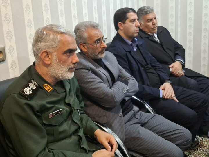 تصاویر/ دیدارنایب رئیس مجلس شورای اسلامی با نماینده ولی فقیه درکاشان