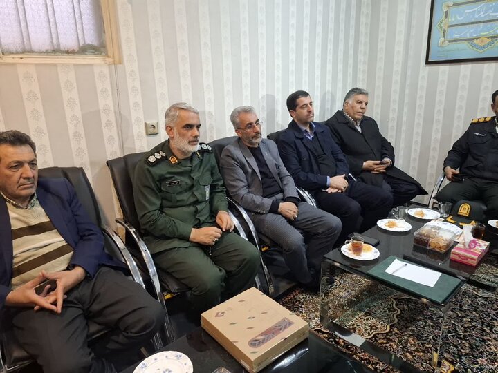 تصاویر/ دیدارنایب رئیس مجلس شورای اسلامی با نماینده ولی فقیه درکاشان