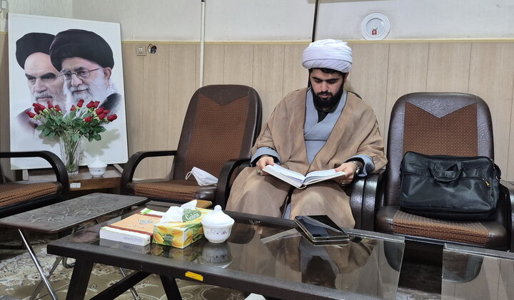 تصاویر/ مصاحبه‌های شفاهی اخذ مجوز حکم استادی طلاب ممتاز مدارس علمیه کاشان