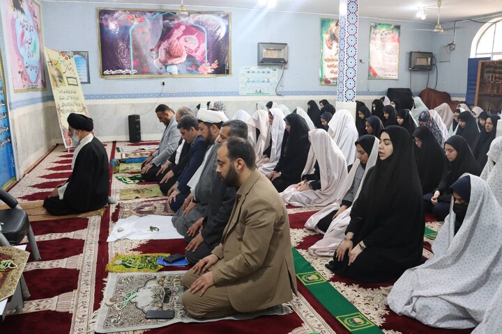 حضور امام جمعه اهواز در جمع دانش آموزان مدرسه دخترانه شاهد رضوان