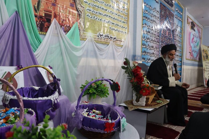 حضور امام جمعه اهواز در جمع دانش آموزان مدرسه دخترانه شاهد رضوان