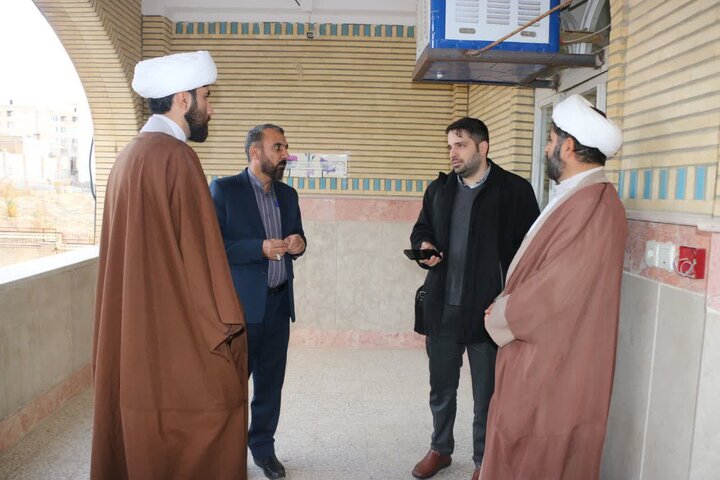 تصاویر/ بازدید سید فرزاد موسوی از کلاس‌های معارف اسلامی ناب شهرستان کامیاران