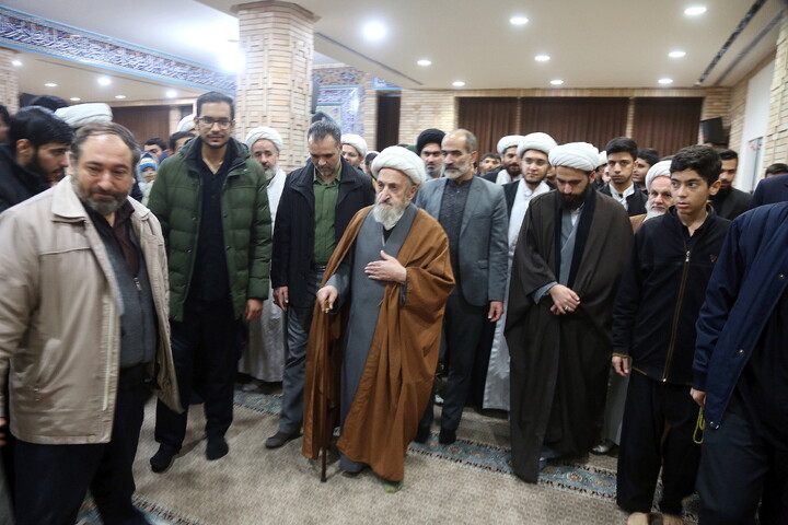 تصاویر/ درس اخلاق هفتگی آیت الله العظمی سبحانی